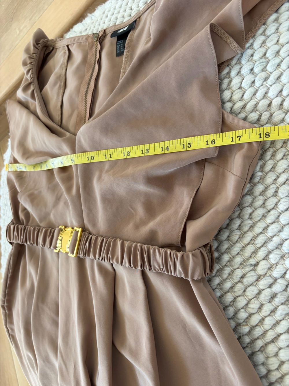 H and M Belted Deep V Ruffle Dress Size 10 - Picture 5 of 12